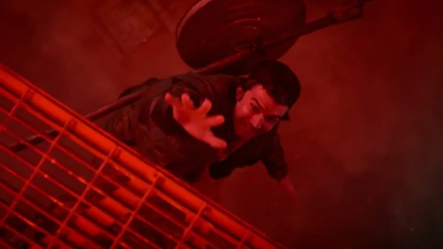 Steve Harrigton (Joe Kerry) naquela cena que não enganou ninguém! news 20260101 162310 baa2445b678b4b70